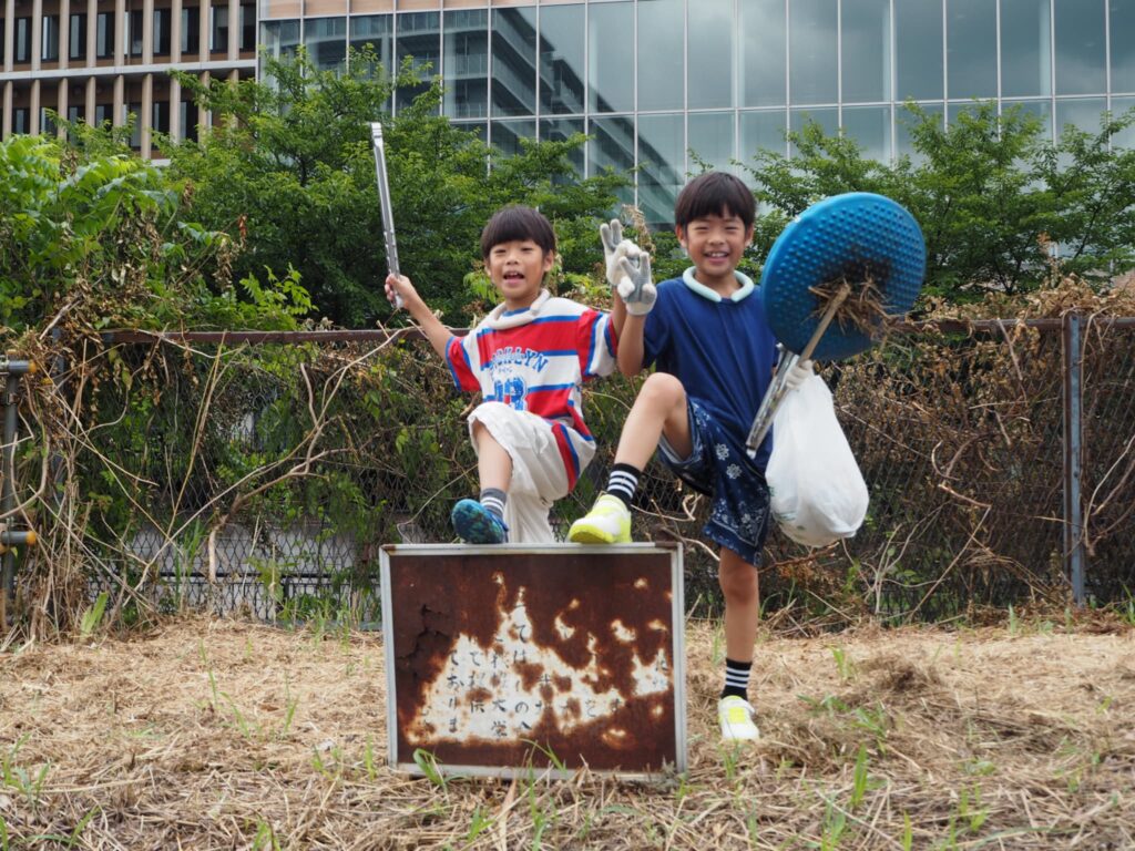 獨協大学前　ゴミ拾い＋打ち水で暑さを吹き飛ばそう！
