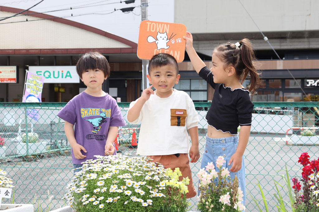 谷塚駅前をみんなでキレイに！定例やつかクリーンアップVol,8