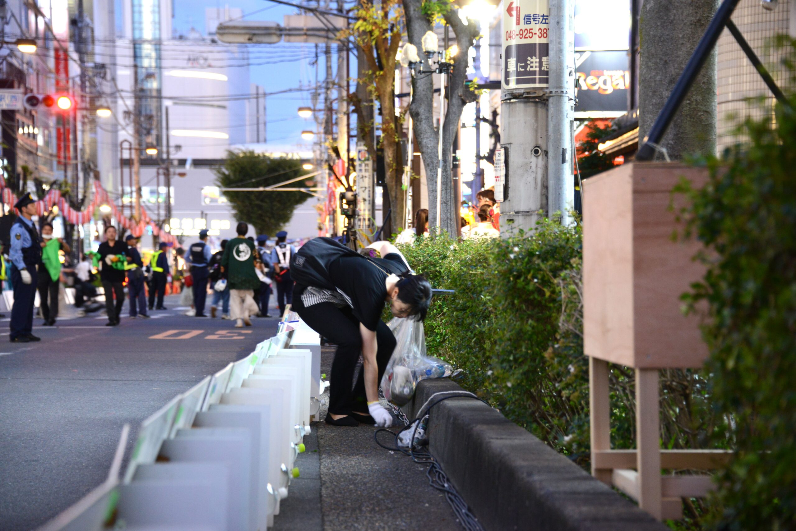 お祭りのあとのまちを、みんなできれいに!草加西部地区でごみ拾い 3 DSC 4063 scaled |草加コネクト |草加市のイベント情報