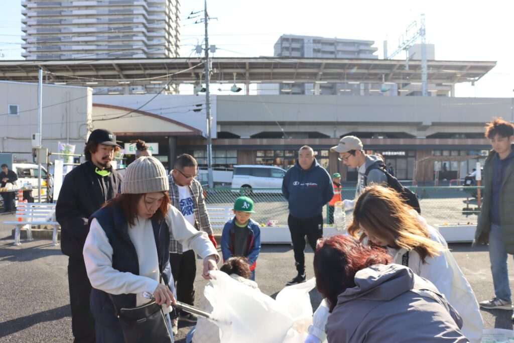 谷塚クリーンアップ Vol.12｜ごみ拾いと焼き芋の交流タイム